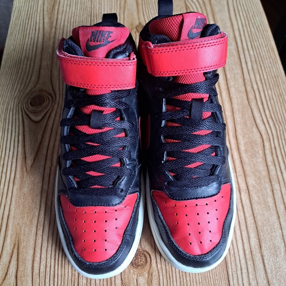 Nike Court Chicago Bred Mid 2 CD7782-003 Black Red Sneakers Size 6.5Y Women’s 8 - Picture 3 of 10
